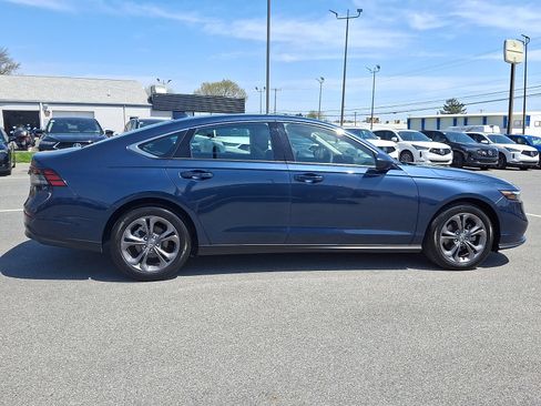 Certified 2024 Honda Accord EX image 7
