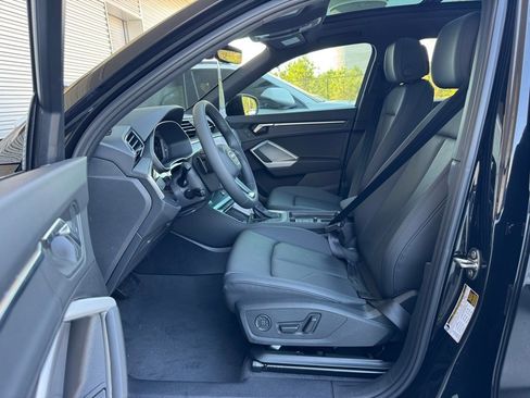 New 2025 Audi Q3 2.0T Premium image 23