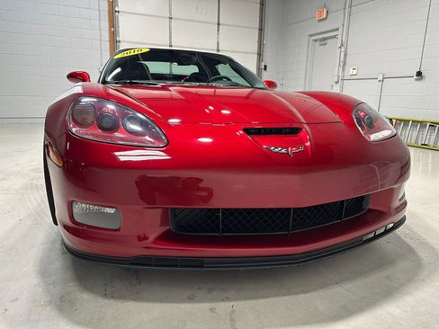 Used 2010 Chevrolet Corvette Grand Sport w/ Preferred Equipment Group image 4