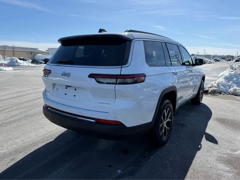 Used 2025 Jeep Grand Cherokee L Limited AWD/4WD image 10