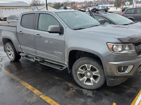 Used 2018 Chevrolet Colorado Z71 image 3