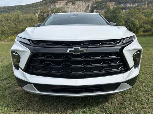 New 2025 Chevrolet Blazer LT w/ Midnight/Sport Edition image 2