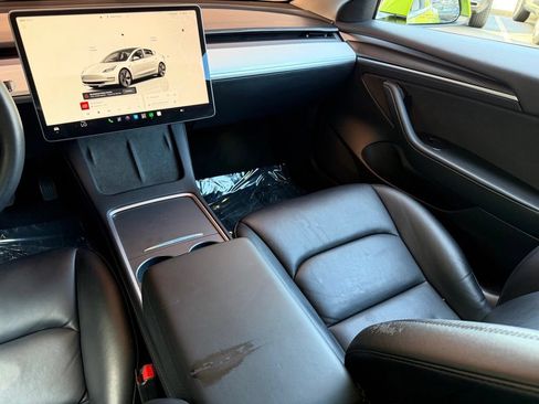 Used 2022 Tesla Model 3 Long Range AWD/4WD image 41