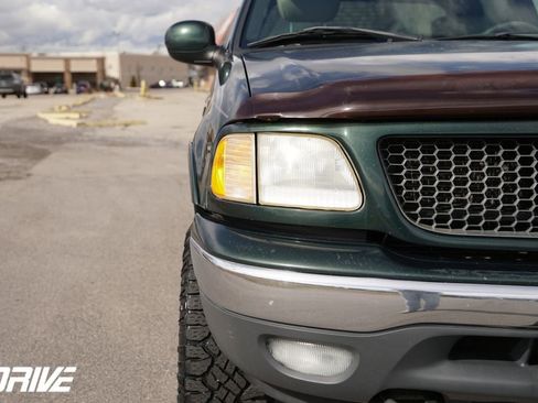 Used 2001 Ford F150 Lariat image 4
