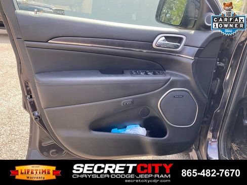 Used 2018 Jeep Grand Cherokee High Altitude AWD/4WD image 14