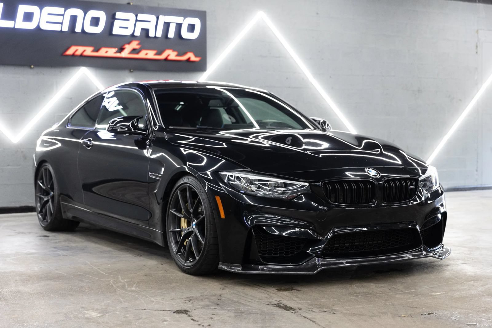 Used 2019 BMW M4 CS w/ Executive Package RWD image 11