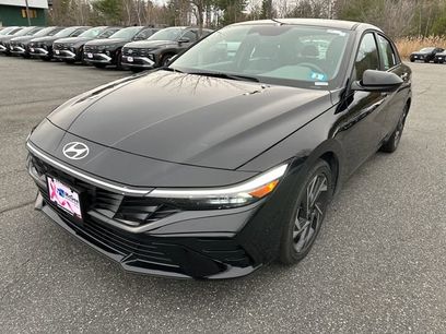 Used 2025 Hyundai Elantra SEL