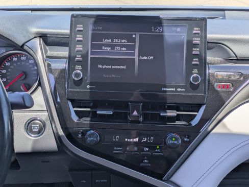 Used 2024 Toyota Camry XSE FWD image 19