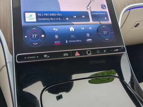 Used 2022 Mercedes-Benz C 300 C 300 image 25