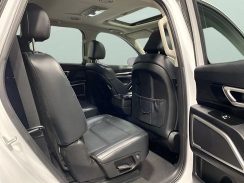 Used 2020 Kia Telluride S AWD/4WD image 29