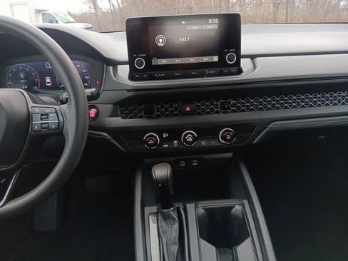 Used 2024 Honda Accord LX image 17