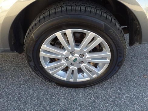 Used 2011 Land Rover LR4 HSE LUX image 11