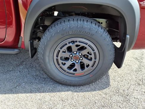Certified 2025 Nissan Frontier PRO-4X w/ Pro Premium Package AWD/4WD image 4
