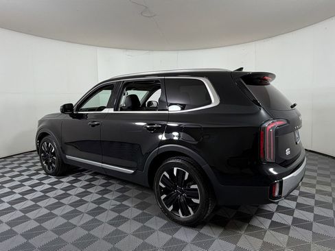 Used 2023 Kia Telluride SX FWD image 3