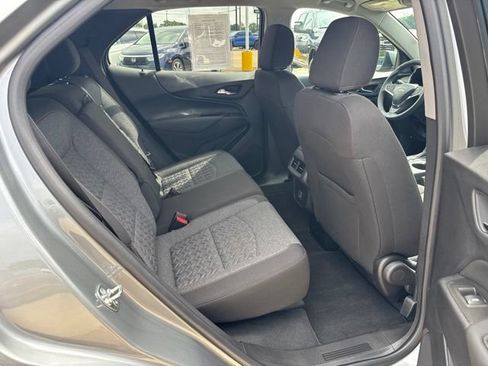 Used 2024 Chevrolet Equinox LT FWD image 24