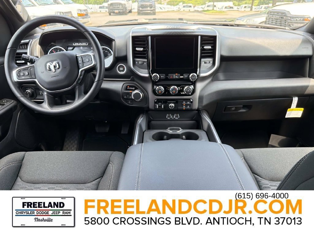 New 2026 RAM 1500 Express AWD/4WD image 16