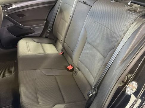 Used 2018 Volkswagen Golf S AWD/4WD image 8