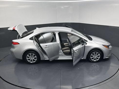 Used 2026 Toyota Corolla LE FWD image 21