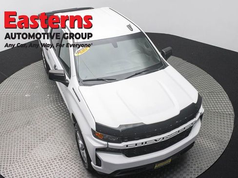 Used 2021 Chevrolet Silverado 1500 Custom w/ LPO, Dark Essentials Package AWD/4WD image 3