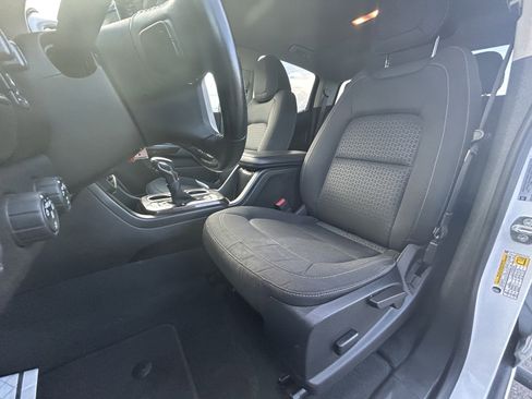 Used 2022 GMC Canyon Elevation image 12