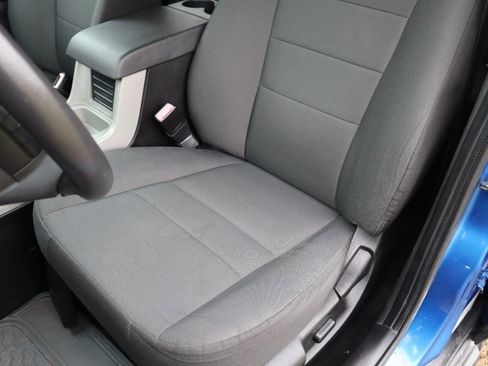 Used 2011 Ford Escape XLT image 9