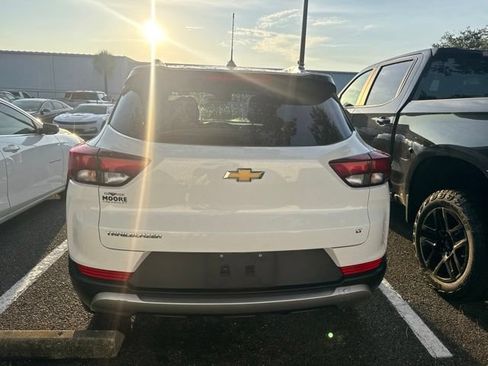 Certified 2023 Chevrolet TrailBlazer LT FWD image 3