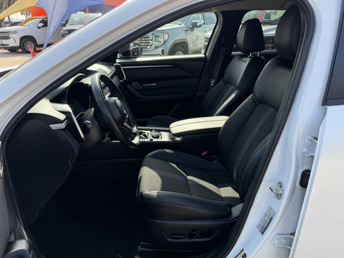 Used 2025 MAZDA CX-50 AWD 2.5 S w/ Preferred Package image 16