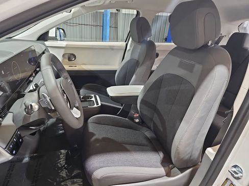 New 2026 Hyundai Ioniq 5 SE image 14