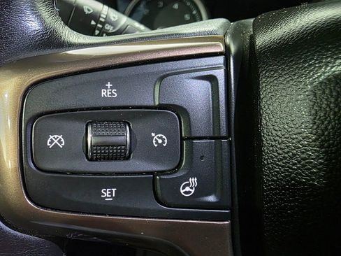 Used 2022 Chevrolet Silverado 1500 High Country w/ Z71 Off-Road Package image 5