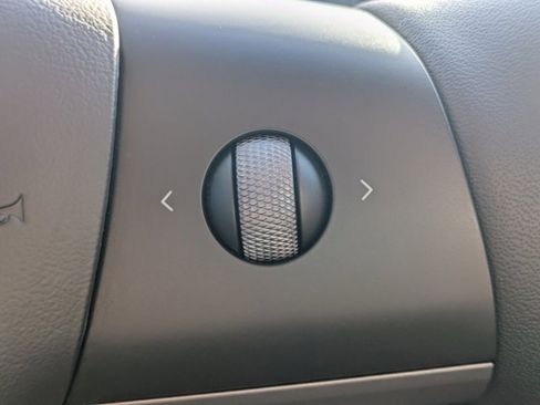 Used 2023 Tesla Model Y Long Range image 19