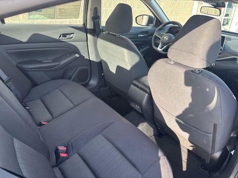 Used 2024 Nissan Altima 2.5 SV image 25