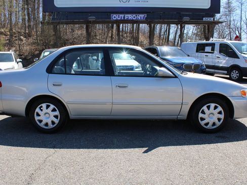 Used 2002 Toyota Corolla LE FWD image 6