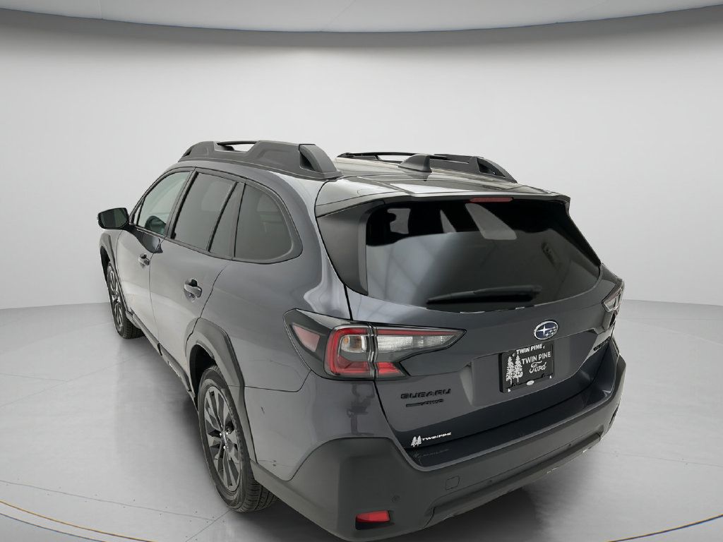 Used 2025 Subaru Outback Onyx Edition AWD/4WD image 6
