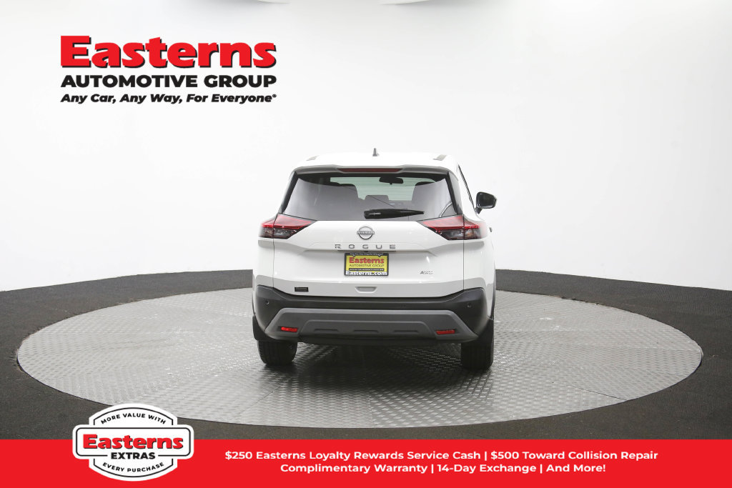 Used 2023 Nissan Rogue S AWD/4WD image 40