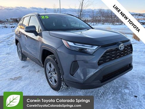 Used 2025 Toyota RAV4 XLE image 1