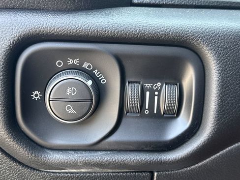 Used 2025 RAM 1500 Big Horn AWD/4WD image 27