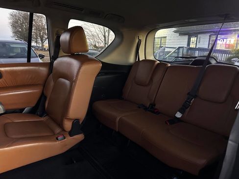 Used 2016 INFINITI QX80 4WD w/ Signature Edition Package image 27