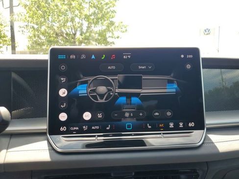 Certified 2025 Volkswagen Tiguan SE R-Line AWD/4WD image 20