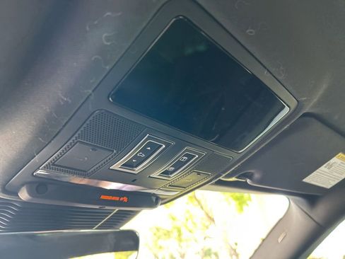 Used 2026 Land Rover Range Rover Evoque S AWD/4WD image 48