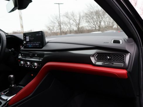 Used 2024 Acura Integra Type S image 9