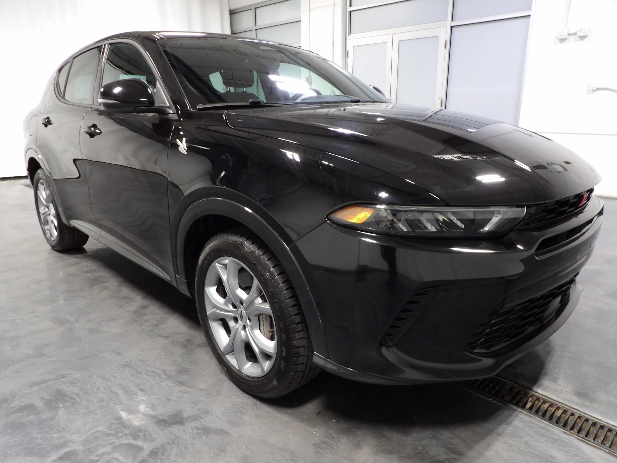 Used 2024 Dodge Hornet R/T AWD/4WD image 2