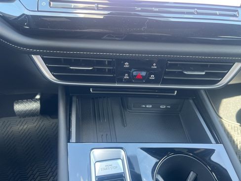 New 2025 Volkswagen Atlas Cross Sport SE image 10