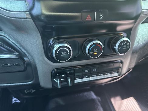 Used 2022 RAM 2500 Tradesman w/ Chrome Appearance Group AWD/4WD image 14