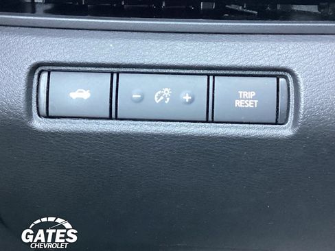 Used 2024 Nissan Altima 2.5 SV AWD/4WD image 21