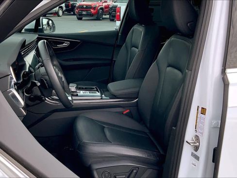 Used 2021 Audi Q7 3.0T Premium w/ Convenience Package image 8