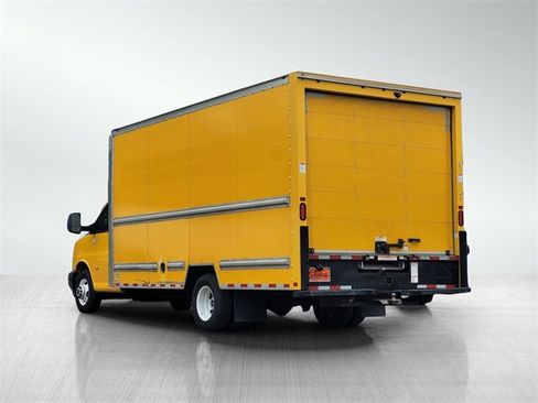 Used 2019 GMC Savana 3500 Work Van w/ Driver Convenience Package image 7