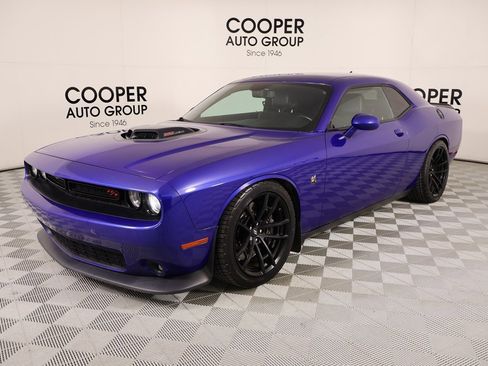 Used 2019 Dodge Challenger R/T Scat Pack w/ Shaker Package image 10