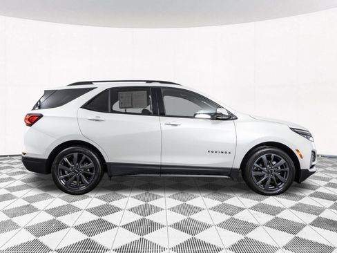 Used 2022 Chevrolet Equinox RS w/ RS Leather Package FWD image 22