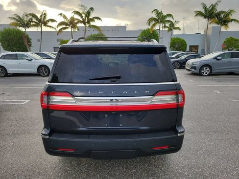 Used 2021 Lincoln Navigator Reserve w/ Luxury Package AWD/4WD image 5
