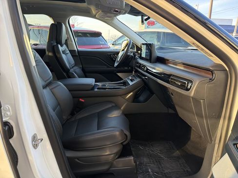 New 2026 Lincoln Aviator Reserve image 7